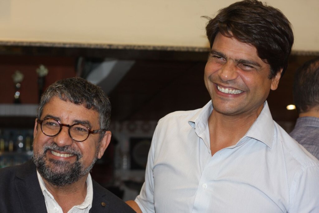 Noite concorrida por políticos no lançamento da Revista Rio Já Rio de janeiro