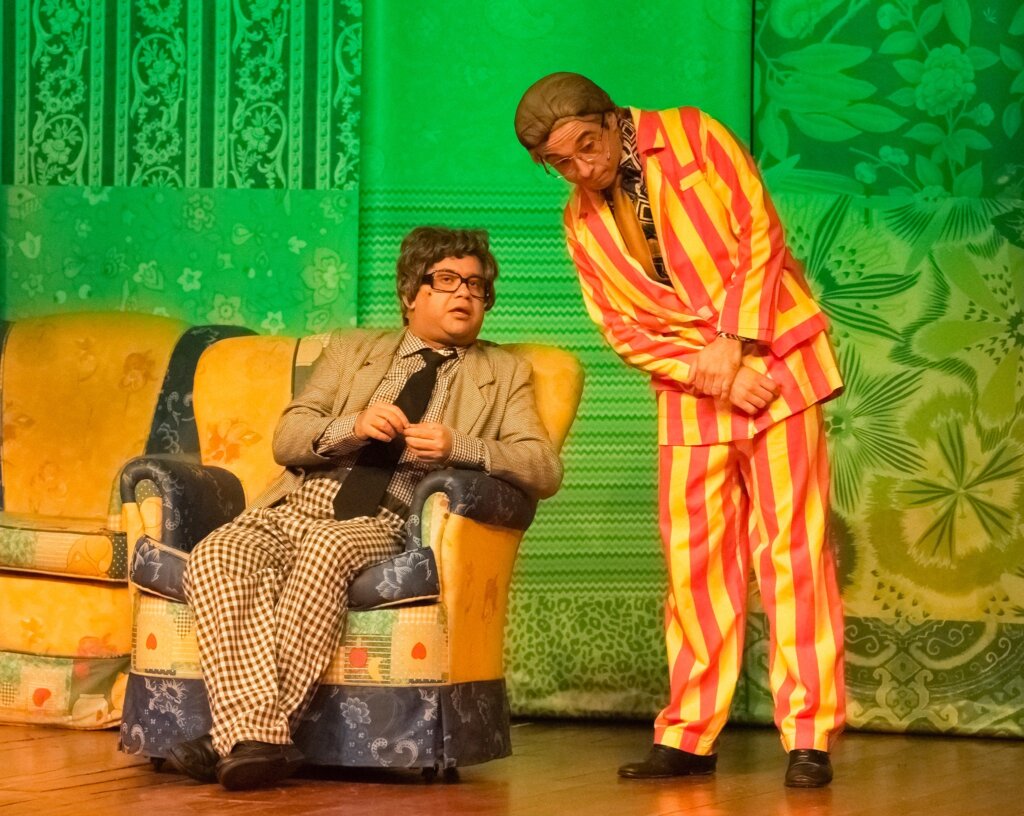 Espetáculo Tormentas da Paixão, da Cia. Melhores do Mundo encerra temporada neste final de semana Teatro