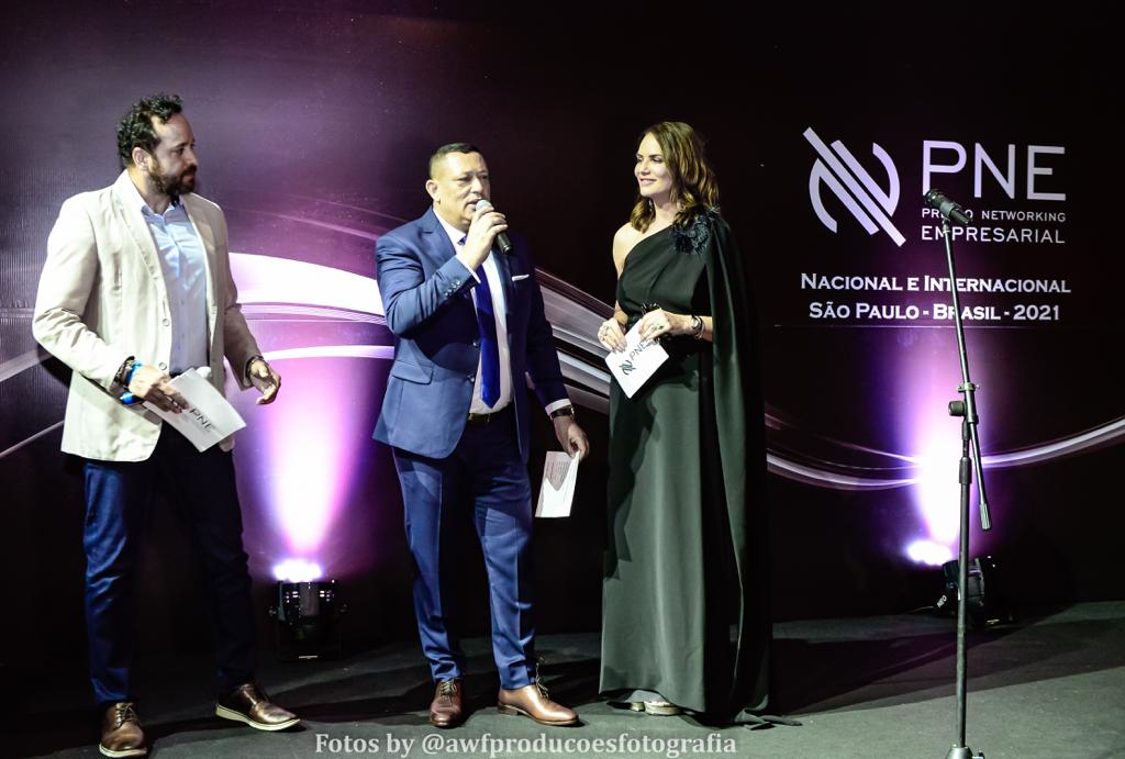 Trabalho da neurospsicóloga catarinense Leninha Wagner é reconhecido com honras no Rio de Janeiro Colunismo Social