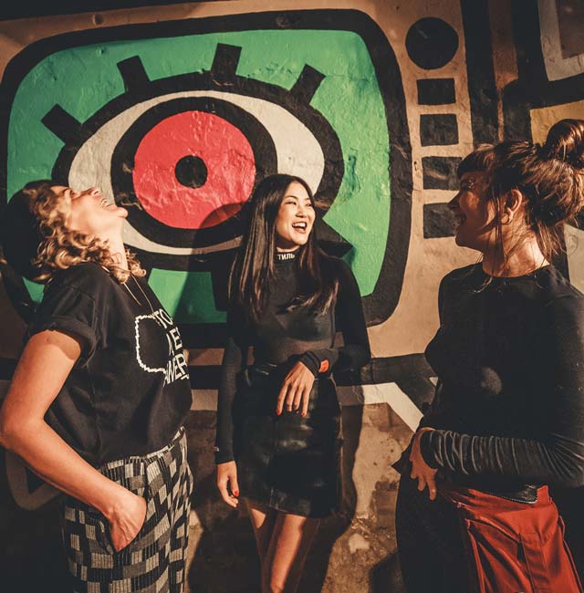 “Closer” novo projeto audiovisual de Eli Iwasa rodará o país Música