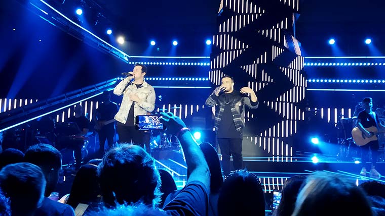 Matheus e Kauan gravam DVD “Se Melhorar Estraga” em São Paulo Música