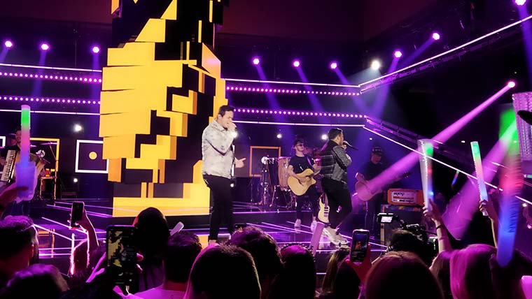 Matheus e Kauan gravam DVD “Se Melhorar Estraga” em São Paulo Música