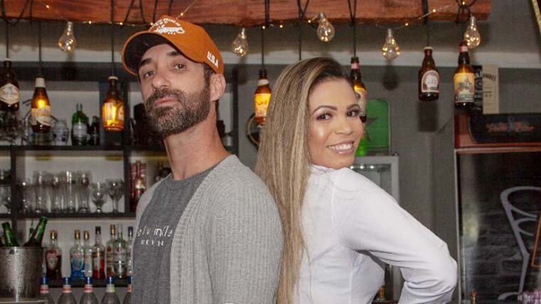 Odirley Menelli se apaixona pela garçonete em novo clipe claudelopes