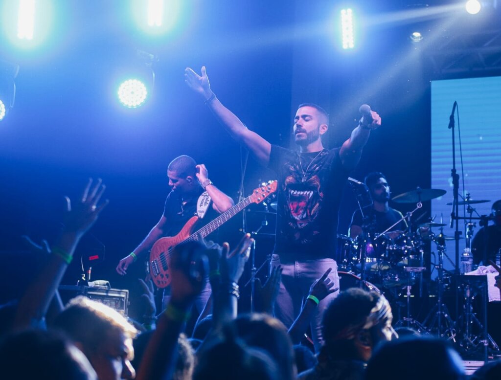 Rafa e Pipo Marques apresentaram a 2ª edição do projeto Axé em Samba, tranformando o Jockey Clube em um grande Carnaval Baiano!! Música