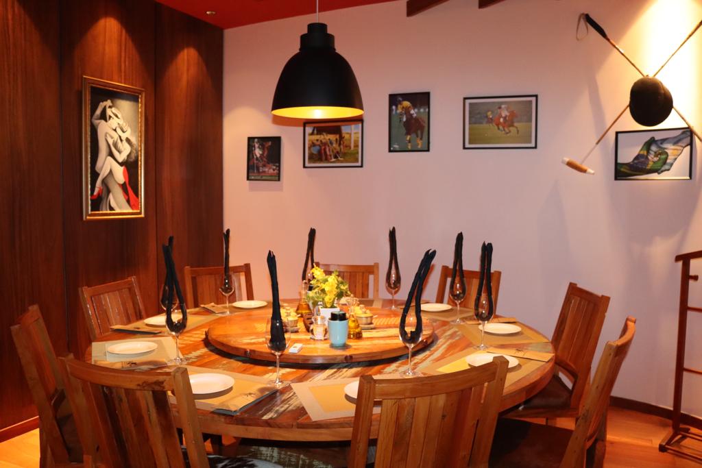 Restaurante badalado de Campos do Jordão-SP, aterrissa em Brasília Colunismo Social