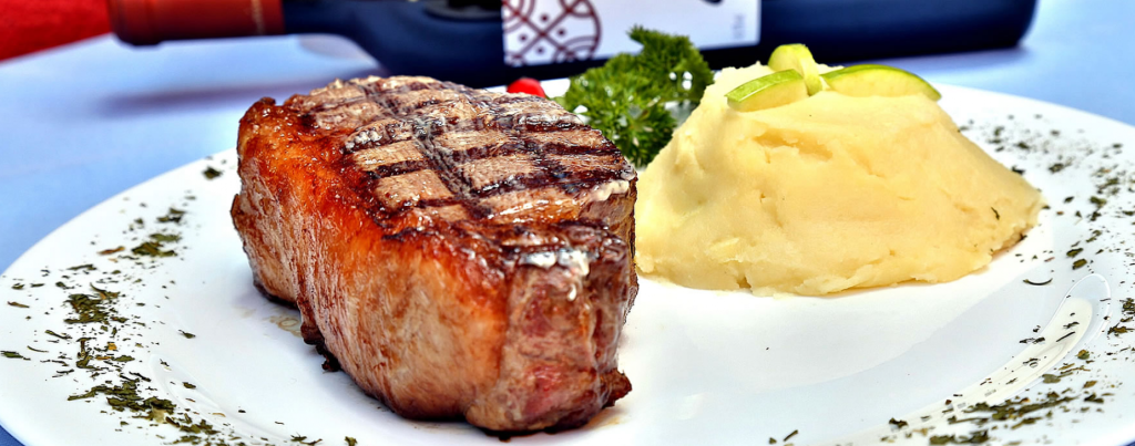 Restaurante badalado de Campos do Jordão-SP, aterrissa em Brasília Colunismo Social