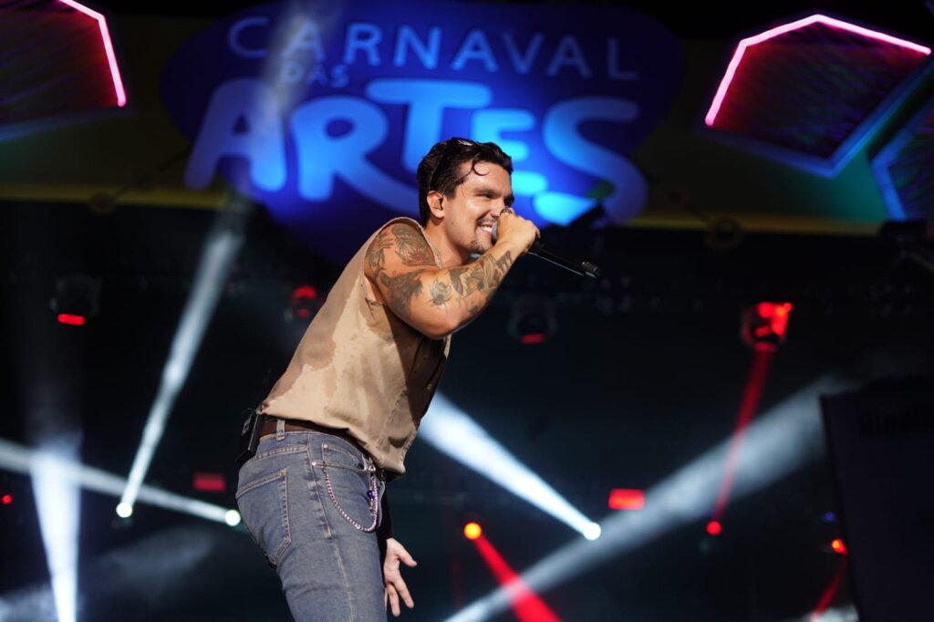 O Rio celebra o Carnaval com a maior festa da capital. CARNAVAL DAS ARTES Carnaval