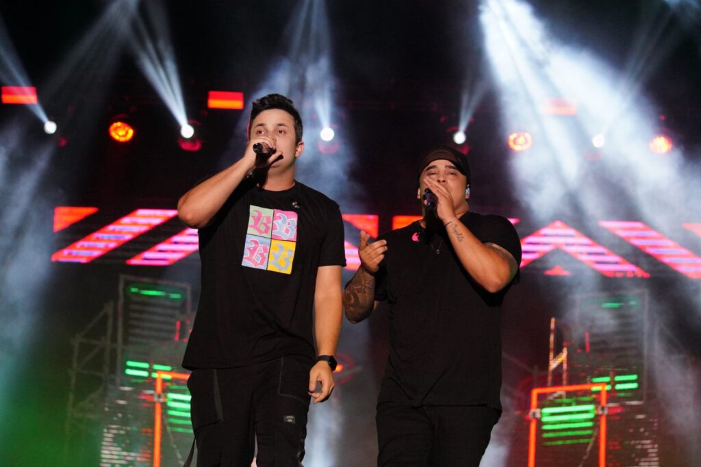 O Rio celebra o Carnaval com a maior festa da capital. CARNAVAL DAS ARTES Carnaval