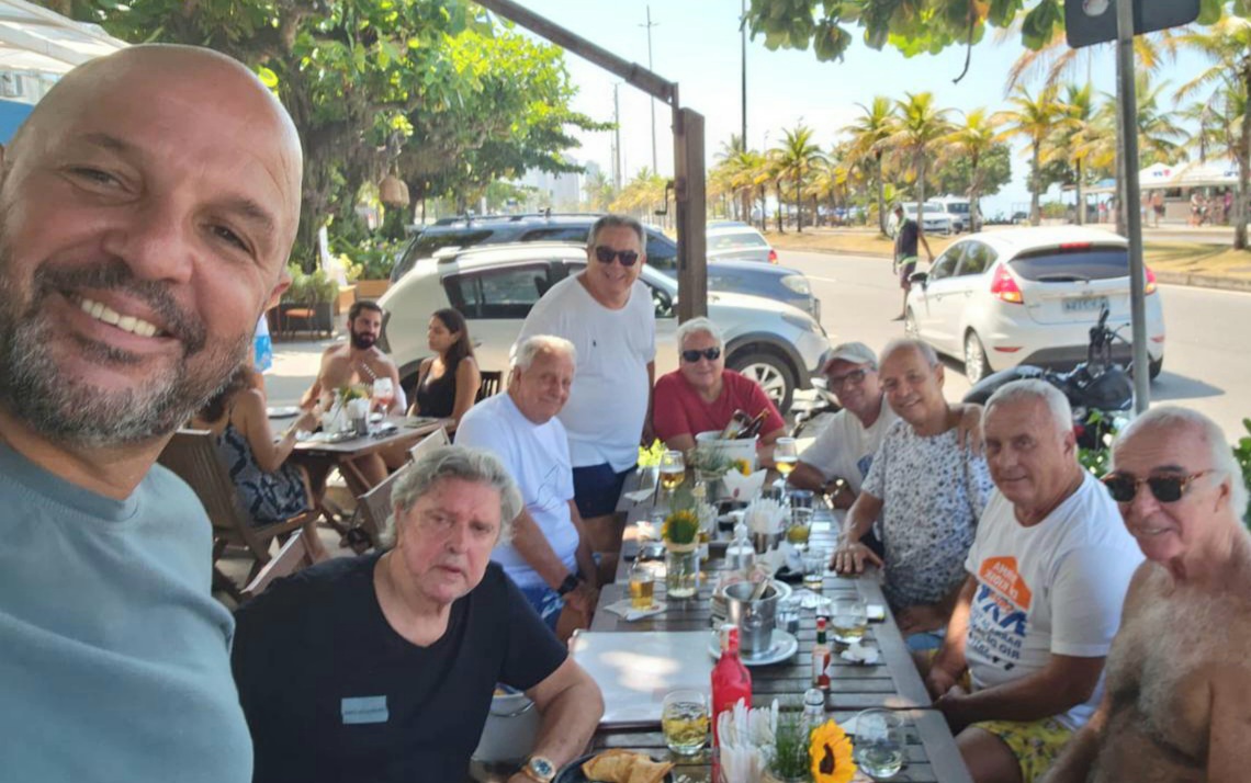Mais uma comemoração de Mauro Magalhães
