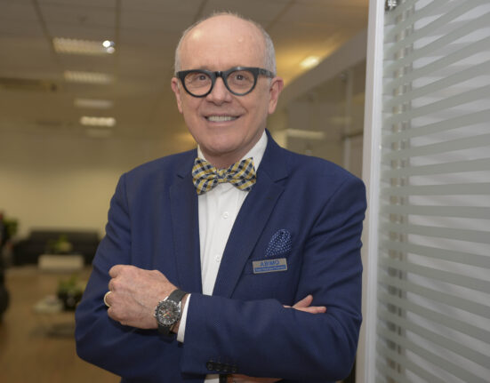 ABIMO defende reajuste da Tabela SUS em encontro com Ministro da Saúde Páscoa