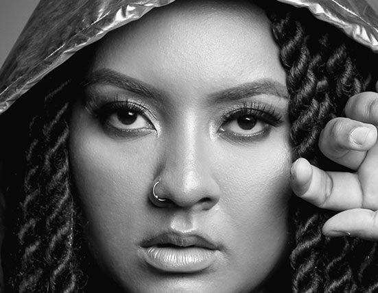 Com pegada latina e musicalidade irresistível, Carola lança novo single pela Armada Music Música