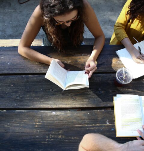 Colégio Sigma promove clube do livro para os alunos do Ensino Médio