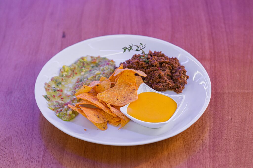 Arena Sports Bar inaugura com cardápio assinado por Dudu Camargo Gastronomia