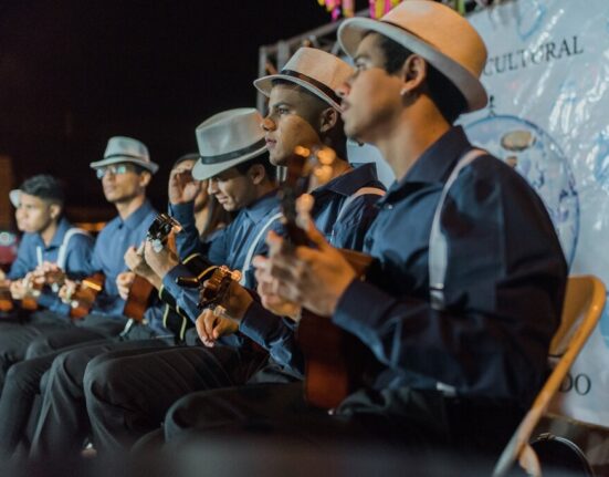 Orquestra de Cavaquinhos de Brasília realiza apresentações gratuitas
