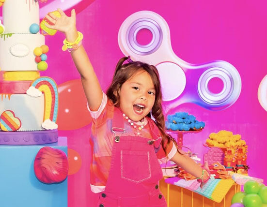 Youtuber mirim 'Valentina Sobrinho' acumula mais 300 milhões de visualizações no seu canal Música