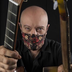 Edgard Scandurra, integrante da banda Ira!, fará apresentação única em Brasília com sucessos de sua carreira Música