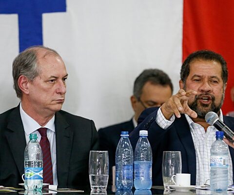 PDT entra com ação contra ato de Bolsonaro.