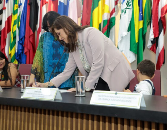 "Vamos continuar com o legado de inclusão", enfatiza ministra Cristiane Britto durante cerimônia de transmissão de cargo