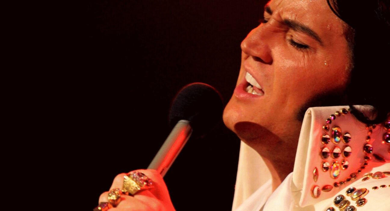The King is Back - Tributo a Elvis Presley Tributo a Elvis Presley