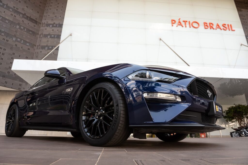 Pátio Brasil Shopping recebe exposição de carros customizados Eventos