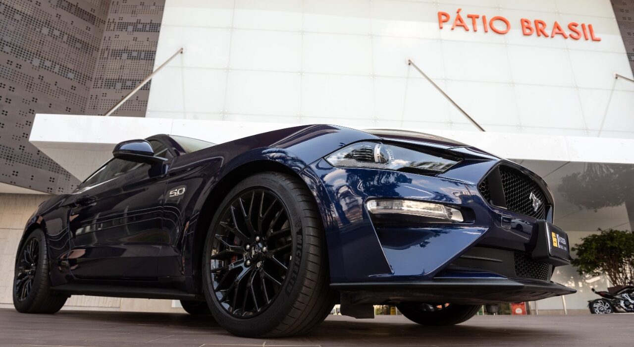 Pátio Brasil Shopping recebe exposição de carros customizados Eventos