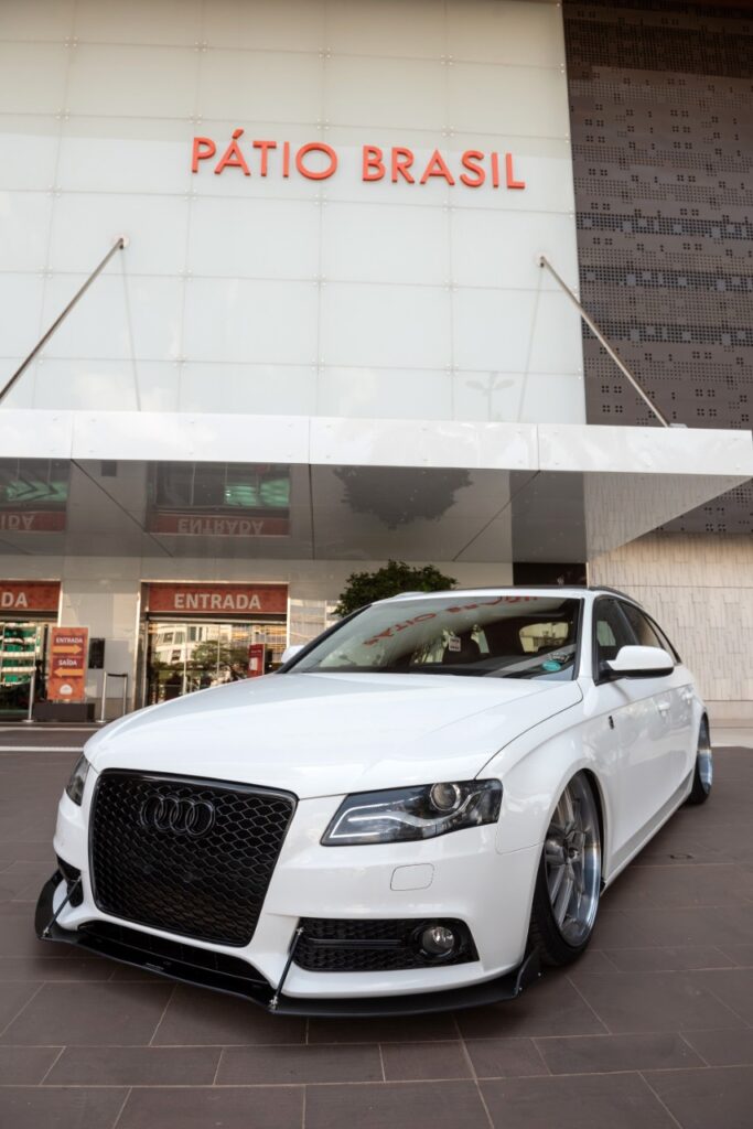 Pátio Brasil Shopping recebe exposição de carros customizados Eventos