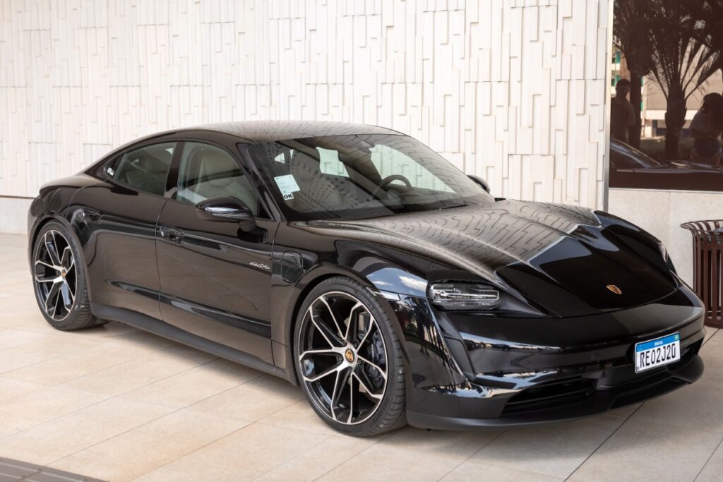 Pátio Brasil Shopping recebe exposição de carros customizados Eventos