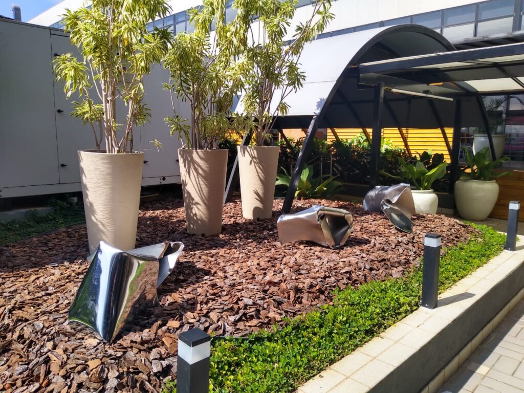 Jardim Urbano apresenta esculturas inéditas de Omar Franco Artes