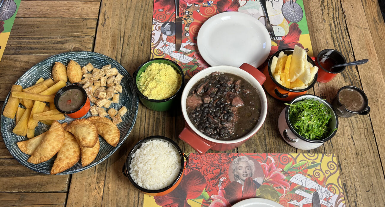 Samba no Dudu: sábado com feijoada e samba no Dudu Bar Gastronomia