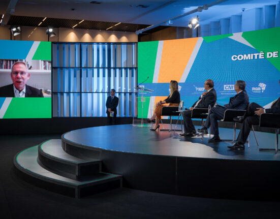Em parceria com a CNI, RGB lança Comitê de Governança para a Indústria