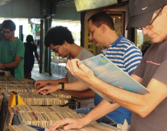 Feira de Vinil do Conic