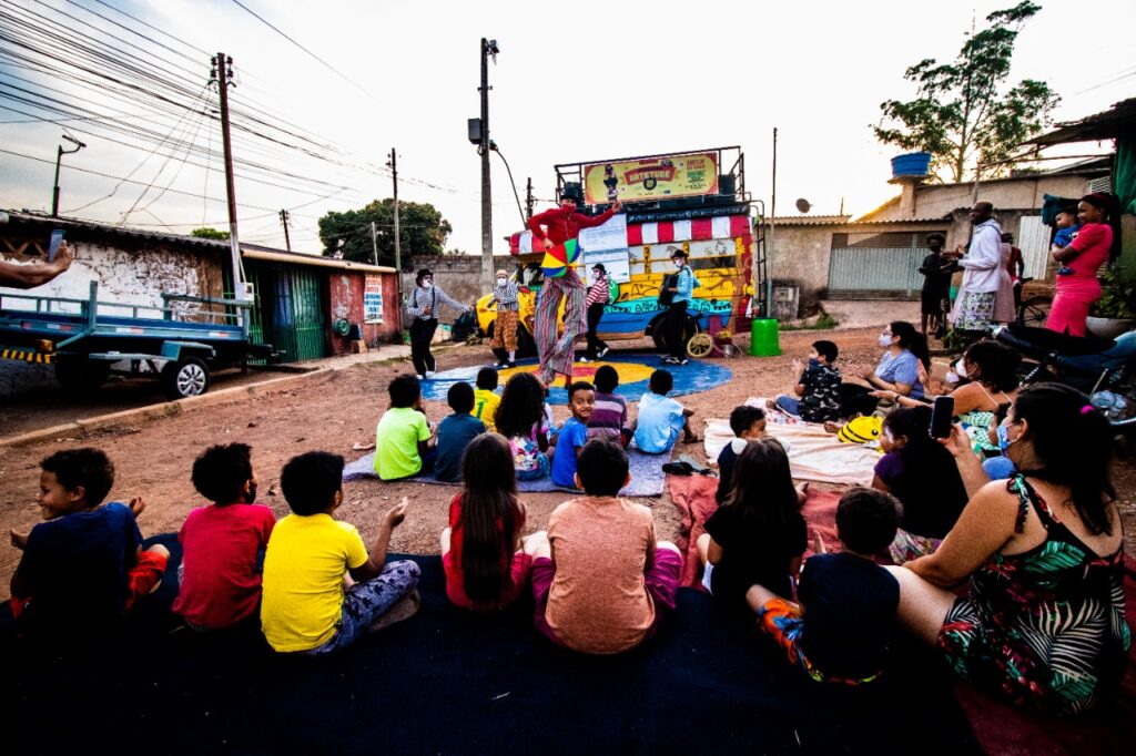 Circo Teatro Artetude inicia nova Caravana pelo DF Teatro