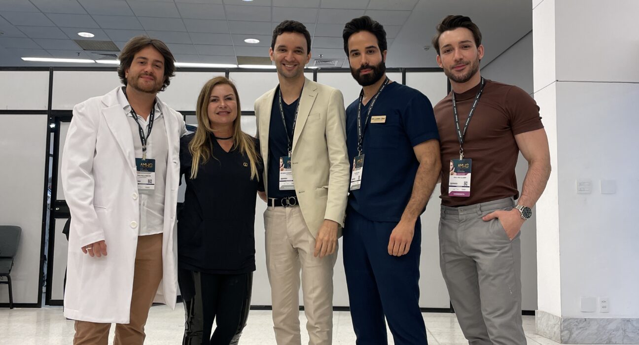 Conhecimento: Dermatologista Danilo Teixeira ministra aula no AMWC Brazil Geral