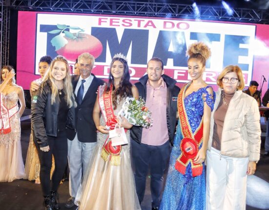 A 32ª Festa do Tomate agita Paty do Alferes Colunismo Social