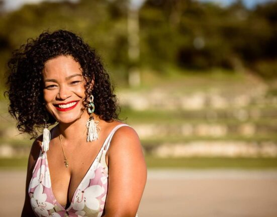 Programação cultural do Conjunto Nacional tem humor, tributo a São João, MPB e samba esta semana Música