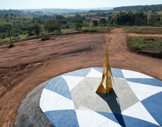 Aparecida de Goiânia ganha monumento artístico Artes