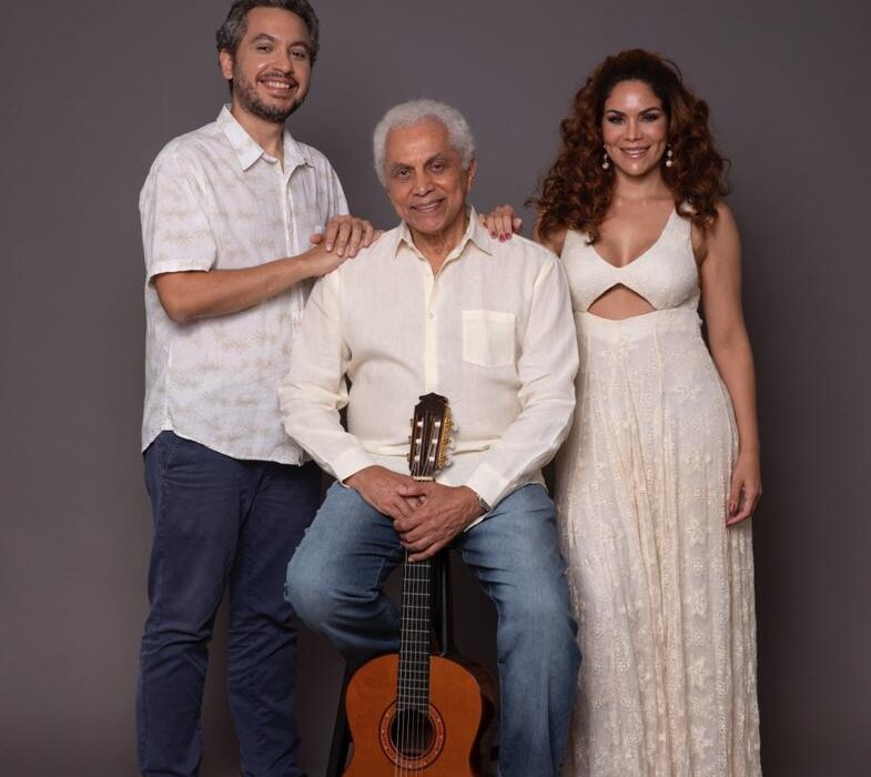 Paulinho da Viola se apresenta em Brasília com show em família Música