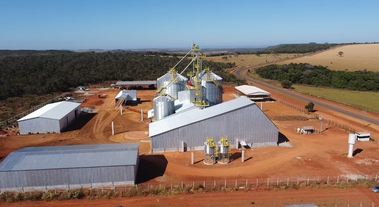 ARGRANO inaugura estrutura com 50.000 m² no Noroeste de Minas Gerais para armazenagem e beneficiamento de grãos agro