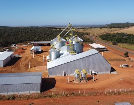 ARGRANO inaugura estrutura com 50.000 m² no Noroeste de Minas Gerais para armazenagem e beneficiamento de grãos Música