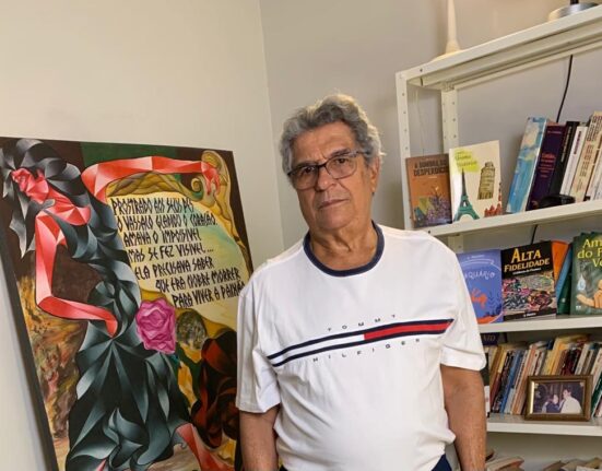 Projeto Conversa Por Escrito capacita professores de Escolas Públicas com técnicas inovadoras de leitura e escrita criativa construção