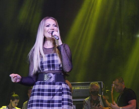 Solange Almeida canta para 70 mil pessoas no segundo dia do Ita Pedro Colunismo Social