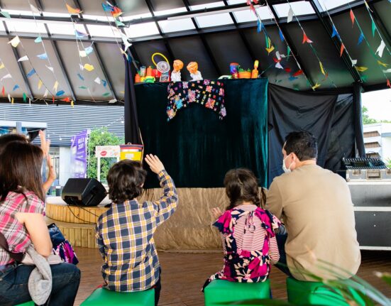 Festival de Bonecos apresenta “Tem Gente Que Acredita” no Diversão em Conjunto Colunismo Social