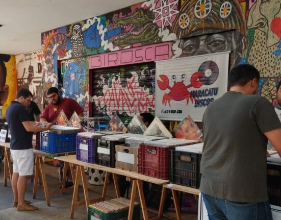 Feira de Vinil do Conic reúne os amantes dos bolachões neste sábado com entrada franca Colunismo Social