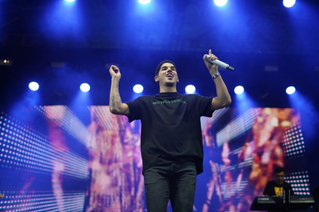 Silverio Pereira e Zé Vaqueiro se jogam no Fortal Eventos