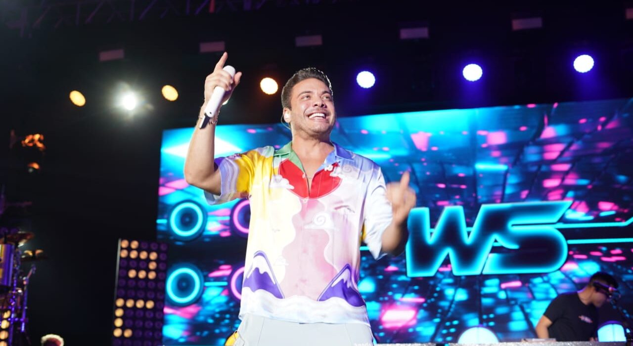 Wesley Safadão retorna aos palcos na terceira noite do Fortal Eventos