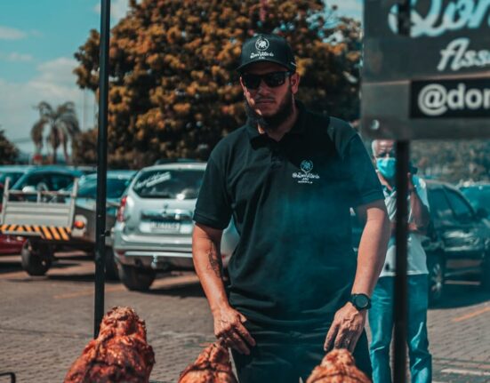 Don Vitório BBQ promove experiência gastronômica do dia dos pais inovadora com churrasco de jacaré Música