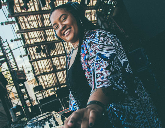 Quarta música de Carola pela Armada Music, traz pegada brasileira ao future house Música