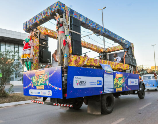 Shows itinerantes alegram as ruas do DF Colunismo Social