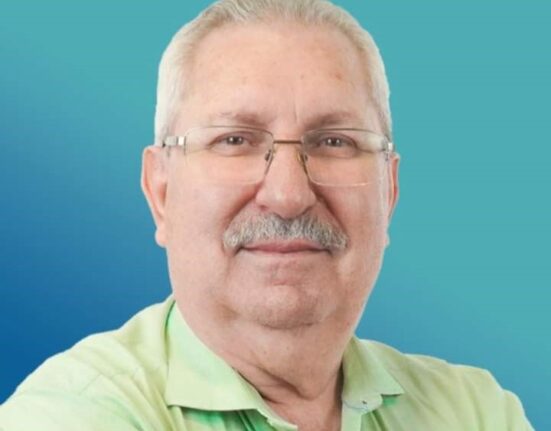 Podcast com sátira a Bolsonaro Colunismo Social