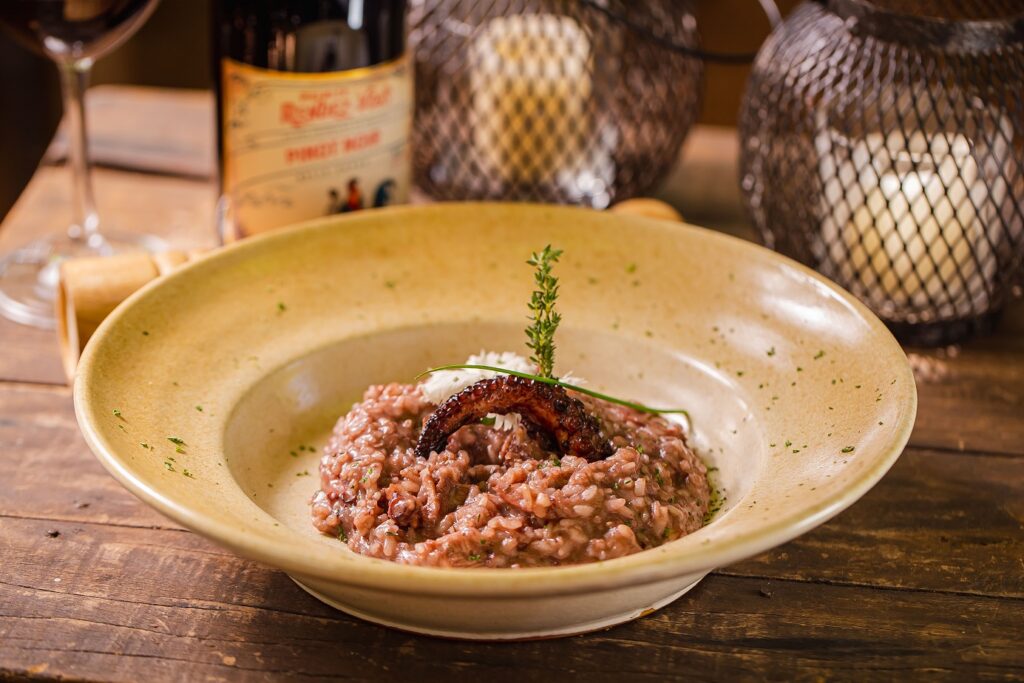 Dia dos Pais: restaurantes da capital têm programação especial para a data  Gastronomia